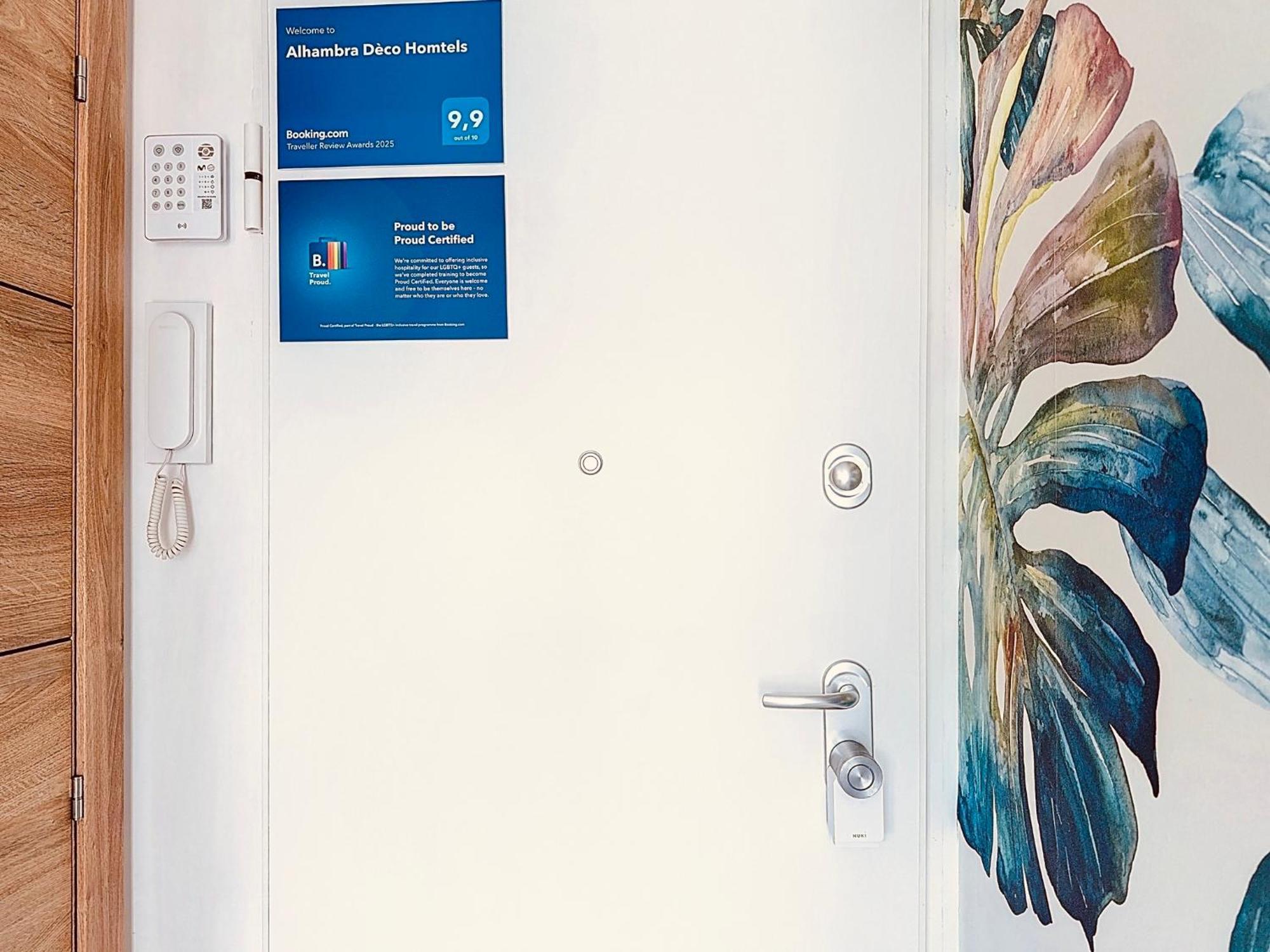 Alhambra Deco Homtels Lägenhet Torremolinos Exteriör bild