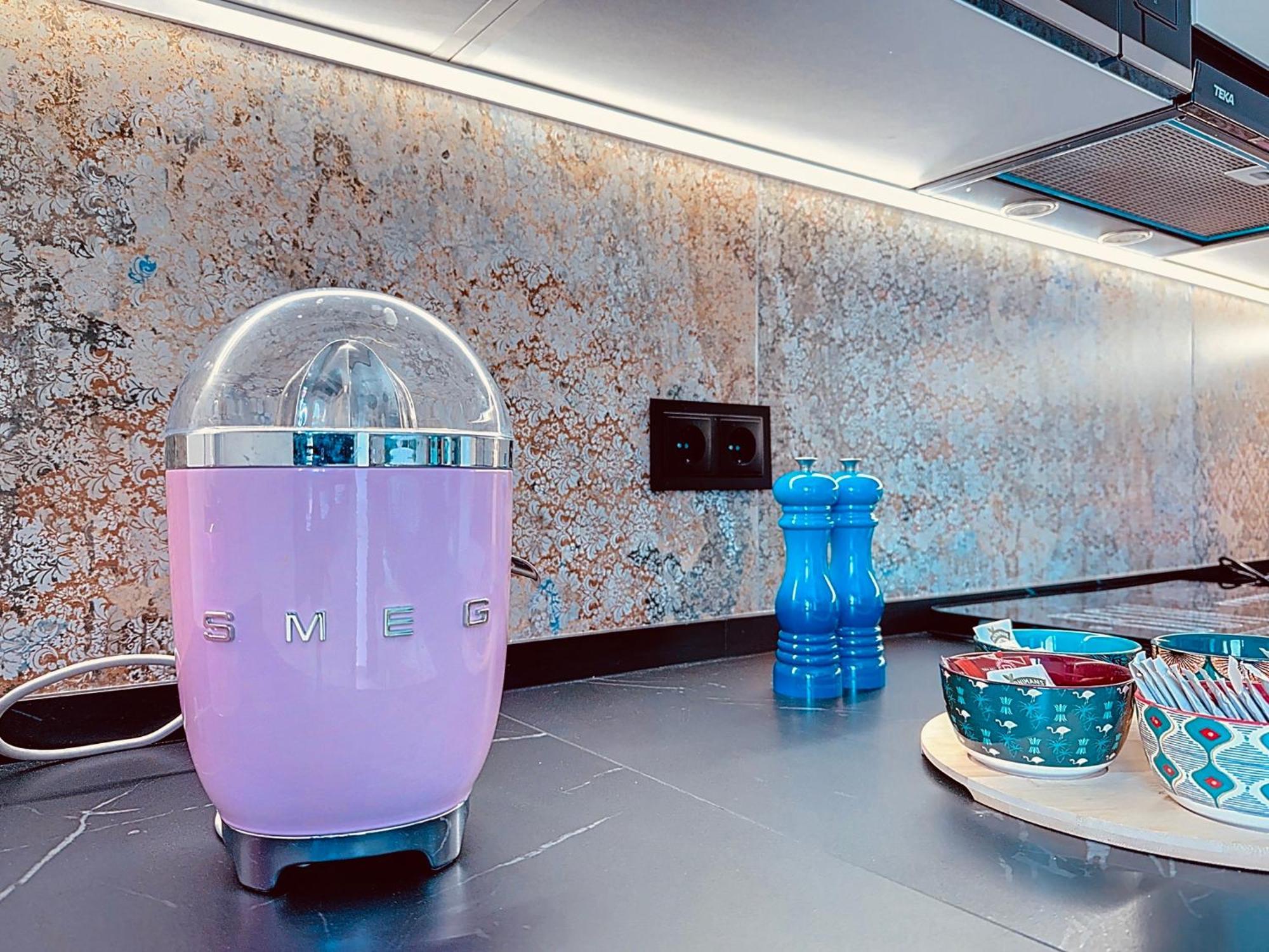 Alhambra Deco Homtels Lägenhet Torremolinos Exteriör bild
