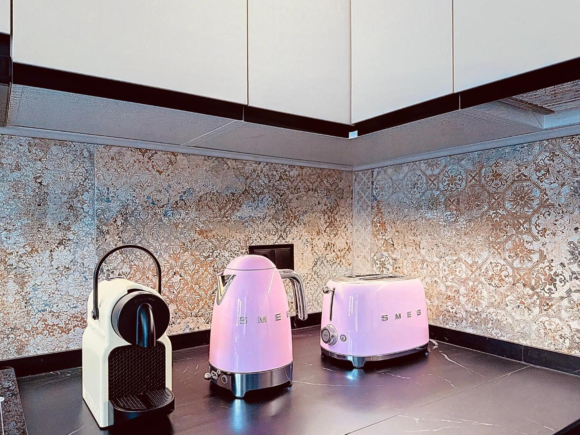 Alhambra Deco Homtels Lägenhet Torremolinos Exteriör bild