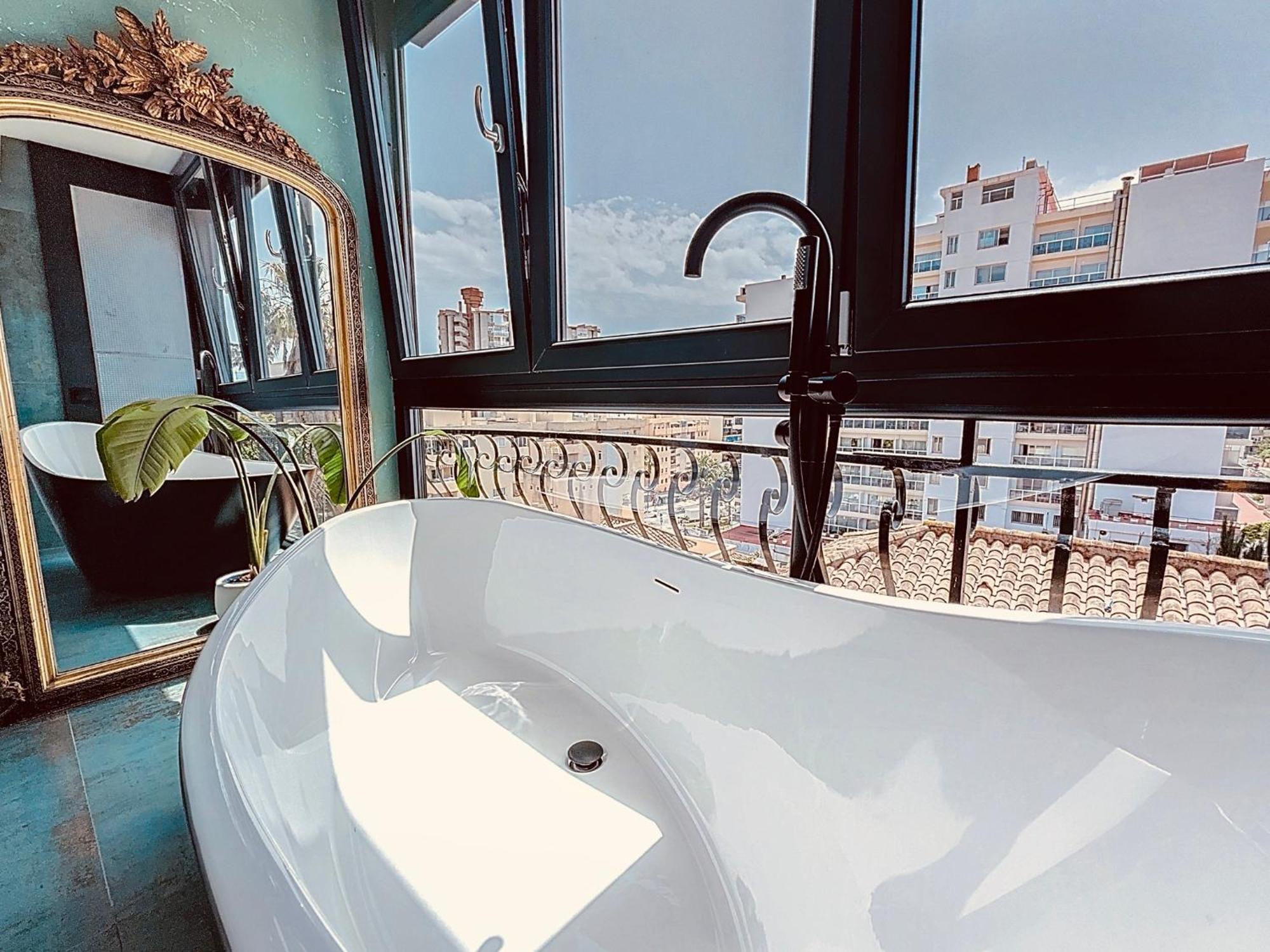 Alhambra Deco Homtels Lägenhet Torremolinos Exteriör bild